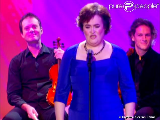 Susan Boyle au Grand Journal de Canal+. Une prestation enregistrée le 16/11/09 et diffusée le 20/11/09