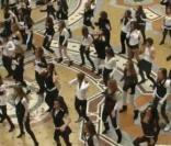 Les fans de Britney Spears, réunis à Milan, pour rendre un hommage à leur star préférée... à leur façon !
