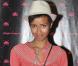 Sonia Rolland adepte des chapeaux, ne se prive pas d'en porter lors des soirées mondaines 