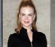 Nicole Kidman fait ressortir son teint porcelaine avec une très belle robe noire sexy...