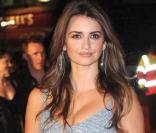 La sublime Penélope Cruz, à l'occasion de l'avant-première de  Nine , qui s'est tenue à l'Odeon de Leicester Square le 3 décembre 2009.