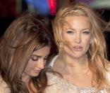 Les sublimes Penélope Cruz et Kate Hudson, à l'occasion de l'avant-première de  Nine , qui s'est tenue à l'Odeon de Leicester Square le 3 décembre 2009.