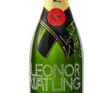 Leonor Watling a dédicacé une bouteille de Moet & Chandon
