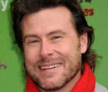 Dean McDermott lors du ABC Family's Record du monde du plus grand rassemblement d'Elfes du Père Noël à Bryant Park à New York le 7 décembre 2009