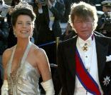 Ernst August de Hanovre passe en second jugement : sa femme Caroline de Monaco, bien que séparée de lui, viendra le soutenir...