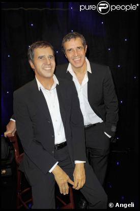 Julien Clerc inaugure sa nouvelle statue de cire au musée Grévin à Paris, le 14 décembre 2009 !