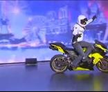 Simon, le dompteur de moto