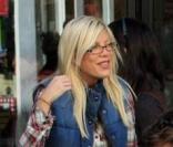 Tori Spelling et sa famille à Los Angeles, le 15 décembre 2009