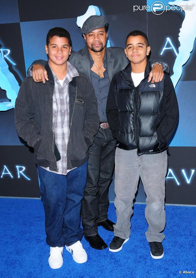 Cuba Gooding Jr et ses fils à la première d'Avatar à Los Angeles le 16/12/09