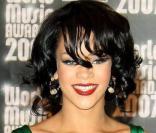 Rihanna en robe Dolce & Gabbana en 2007 
