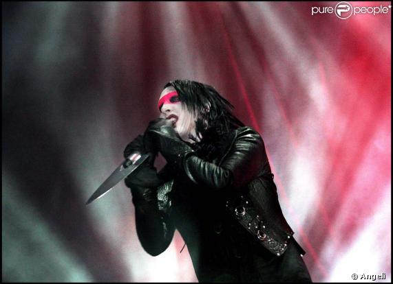 Marilyn Manson sur scène en Suède le 15 décembre 2008. 