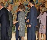 Letizia d'Espagne à Madrid avec la famille royale pour une journée placée sous le signe de Noël ! Le 23/12/09