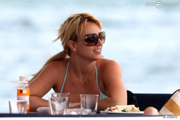 Britney Spears arrive en tête des personnalités les plus recherchées sur internet en Grande-Bretagne entre 2000 et 2009.