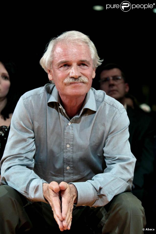 Yann Arthus-Bertrand est nommé dans la promotion du Nouvel An 2010 de la Légion d'Honneur