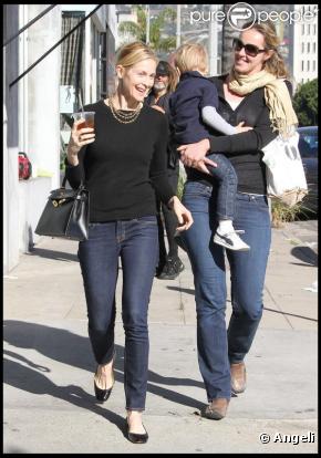 Kelly Rutherford et son fils Hermes à Hollywood, le 5 janvier 2009