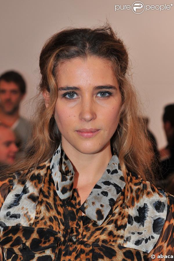 Vahina Giocante au défilé Yves Saint Laurent