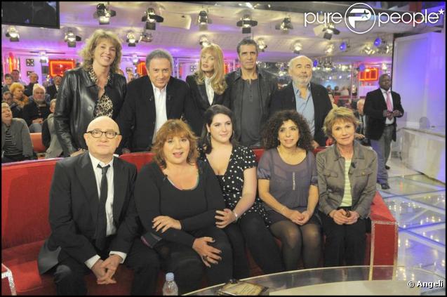 Marie-Pascale Osterrieth, Michel Drucker, Arielle Dombasle, Julien Clerc, Gérard Jugnot, Michel Blanc, Michèle Bernier, sa fille Charlotte, Isabelle de Botton et Miou-Miou 