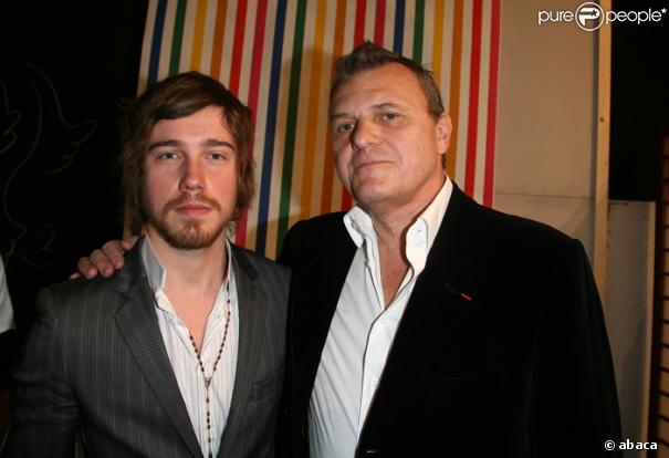 Julien Doré au défilé de Jean-Charles Castelbajac le 29 février 2008