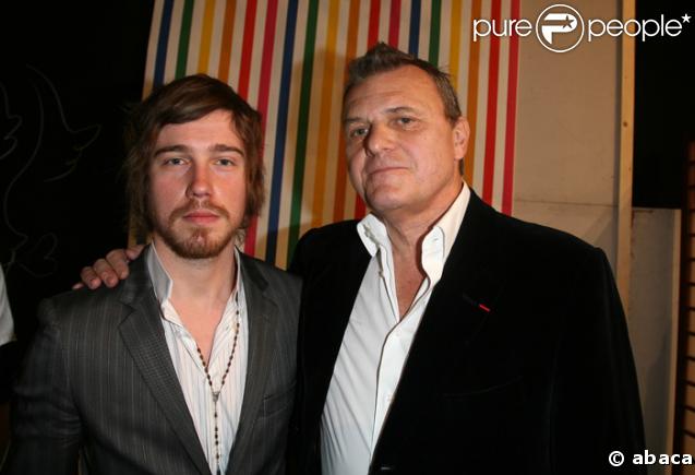 Julien Doré au défilé de Jean-Charles Castelbajac le 29 février 2008