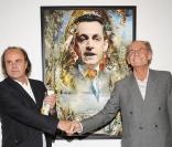 Pal Sarkozy, père de Nicolas, et son collaborateur Werner Hornung lors de l'inauguration de son exposition à Madrid en 2008 