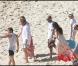 Orlando Bloom et Daria, sur la plage du Gouverneur, à Saint-Barthelemy, le 2 janvier 2010.
