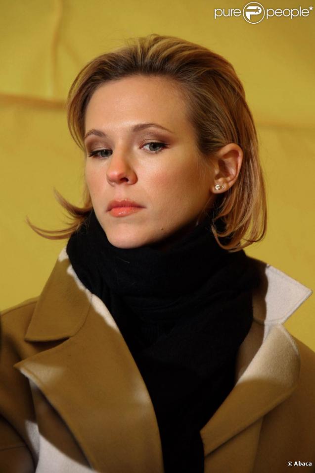 Lorie lors du lancement de l'opération Pièces Jaunes à Paris le 6 janvier 2010