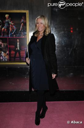 Denise van Outen, future maman, lors de la première de la comédie musicale Legally Blonde à Londres le 13 janvier 2010