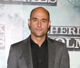 Mark Strong lors de la première de Sherlock Holmes à Madrid le 12 janvier 2010