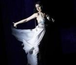  Cléopâtre, la dernière reine d'Egypte , se joue au Palais des Sports de Paris jusqu'au 30 janvier 2010. Sofia Essaïdi y tient le rôle principal.