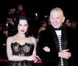 Dita Von Teese et Jean-Paul Gaultier aux NRJ Music Awards, le 23 janvier 2010