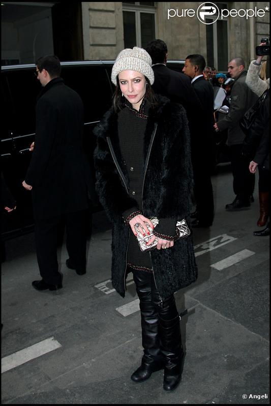 Anna Mouglalis au défilé Chanel Haute-Couture le 26 janvier 2010