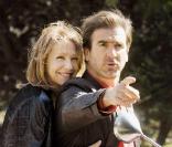 Nathalie Baye et Eric Cantona dans le film Ensemble, c'est trop