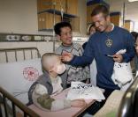 David Beckham visite des enfants malades à Shangaï