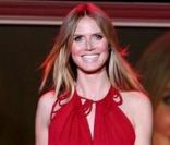 Heidi Klum lors d'un défilé spécial robes rouges à New York le 11 février  
