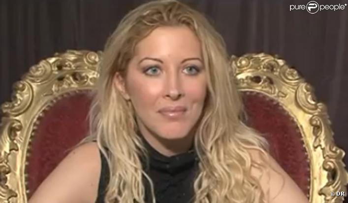 Loana répond aux questions de  50min inside  : elle apparaît stressée et au plus mal.