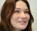 Carla Bruni a invité des caméra de télévision pour l'émission  En studio avec... Louis Bertignac , diffusée le 20 mars, à 20h40, sur Virgin 17.