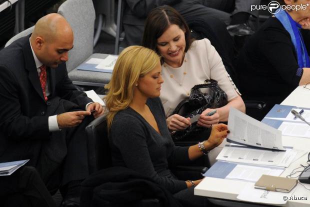 Sarah Ferguson, Geena Davis et Madeleine de Suède participaient le 22 février 2010 à une conférence des Nations Unies sur la représentation des femmes dans les médias