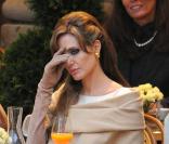 Angelina Jolie sur le tournage de The Tourist à Paris le 24 février 2010