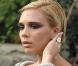 Victoria Beckham cherche à atteindre la perfection. Lorsque Posh sort de chez elle, c'est toujours perchée sur des talons et pas un cheveu de travers... Normal, elle passe son temps à se recoiffer !