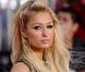 Pour Paris Hilton, tout est une question de positions ! Sans cesse sous les projecteurs, l'héritière blonde a choisi sa pose glamour : la tête rejetée en arrière sur son épaule... Et ça marche à tous les coups !
