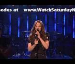 Jennifer Lopez interprète  Pieces  au  Saturday Night Live , le 27 février 2010 !