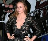 Stella McCartney a revisité la combinaison moulante en ajoutant de la dentelle. Au top.<br />