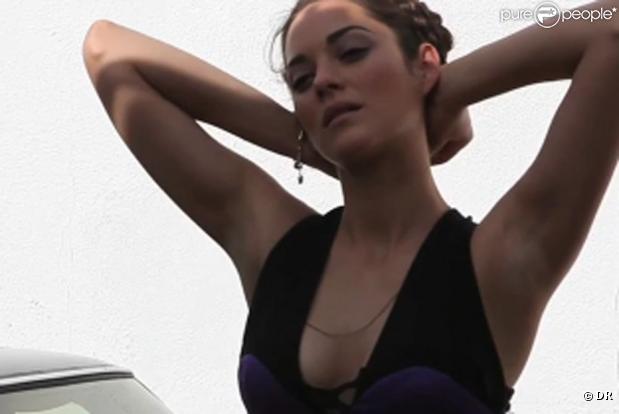 Capture d'écran du shooting Jalouse avec Marion Cotillard