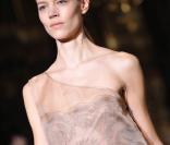 <p>Défilé de Stella McCartney, le 8 mars 2010 à Paris</p>