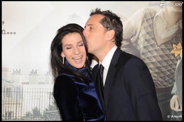 Marie Drucker et Gad Elmaleh, lors de l'avant-première de  La Rafle , qui s'est tenue au Gaumont Champs-Elysées, à Paris, le 8 mars 2010.