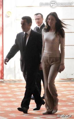 Carla et Nicolas Sarkozy au Palais de l'Elysée pour le déjeuner des 150 femmes d'exception, le 8/03/08