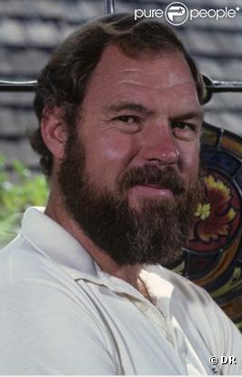 Merlin Olsen, devenu commentateur sportif dans les années 80 