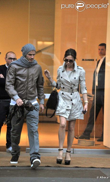 David et Victoria Beckham font du shopping à Milan en janvier 2010 