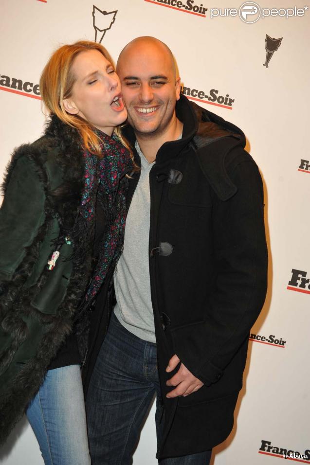 Frédérique Bel et Jérôme Commandeur à la fête pour la nouvelle formule de  France Soir ,  Paris, le 16 mars 2010 !