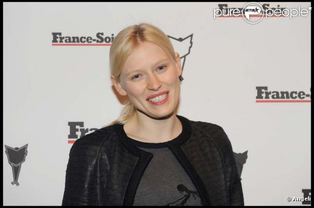 anna Sherbinina à la fête pour la nouvelle formule de  France Soir ,  Paris, le 16  mars 2010 !